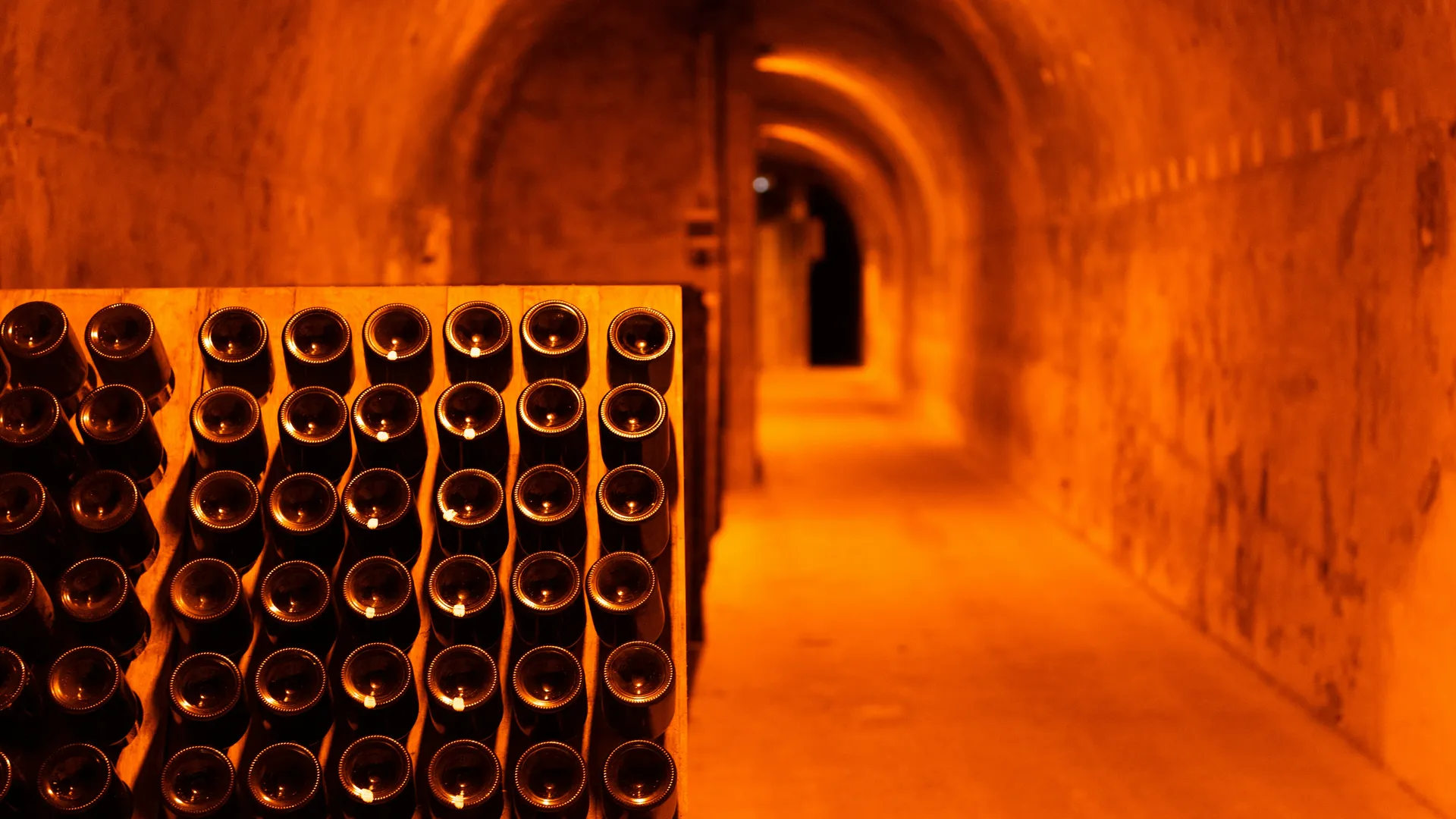 Lo Chef de Cave: il maestro dietro le bollicine dello champagne