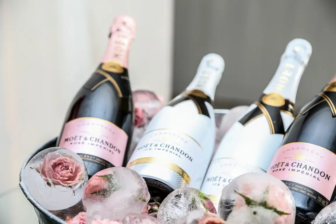 Che Vino Regalo? I 10 Punti da Considerare per il Regalo
