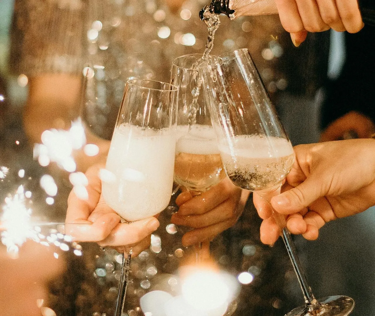 Top Italian and French sparkling wines for New Year's Eve 2025